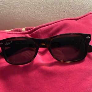 Ray-Ban Polarized New Wayfarer Tortoise Frame Sunglasses